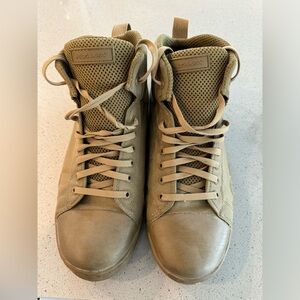 11.5 Wide Altama maritime assault mid boots.